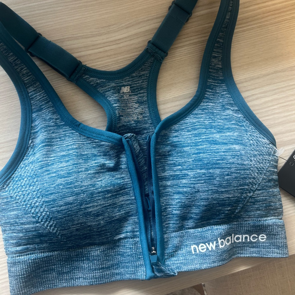 New balance sports bra with zipper